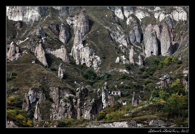 Armenia - Khndzoresk - old Khndzoresk