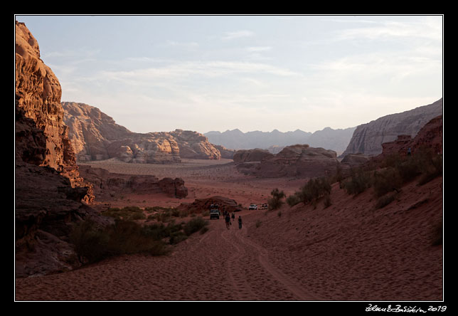 Wadi Rum - Siq trail