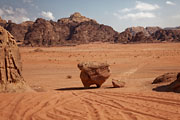 Wadi Rum - Chicken rock