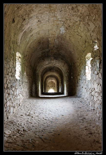 Ansignan - inside the Roman aquaduct