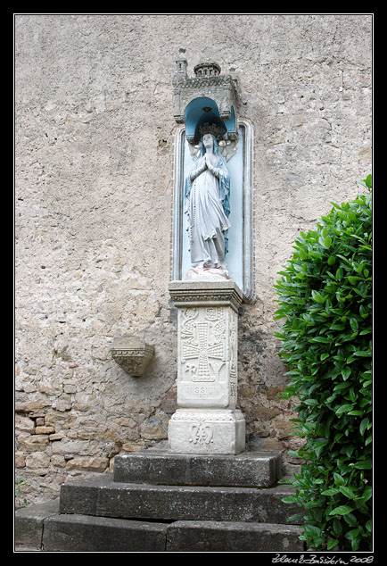 Rennes le Chateau - the Virgin`s statue