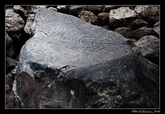La Palma - south - Cueva de Belmaco - petroglyphs