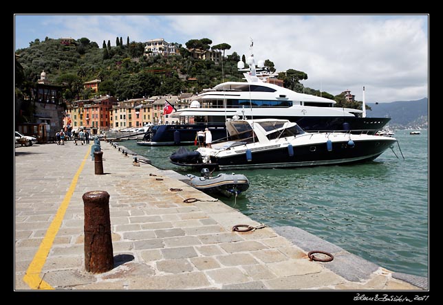 Portofino - yachts in the harbour
