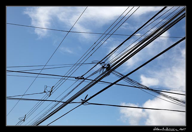 Costa Rica - Nicoya peninsula - wires