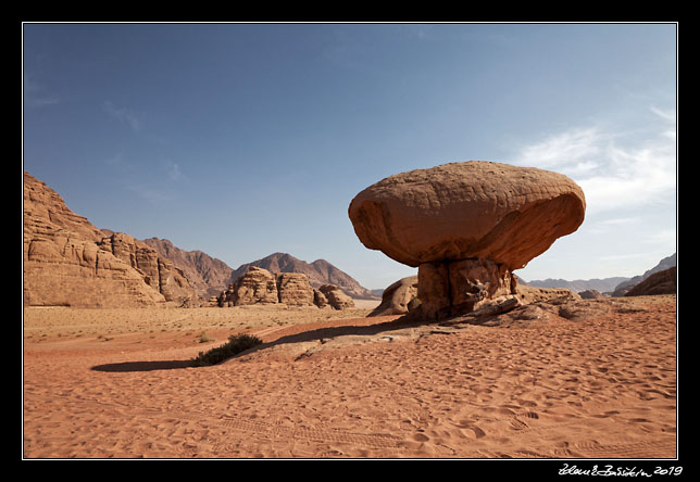 Wadi Rum - Mushroom rock