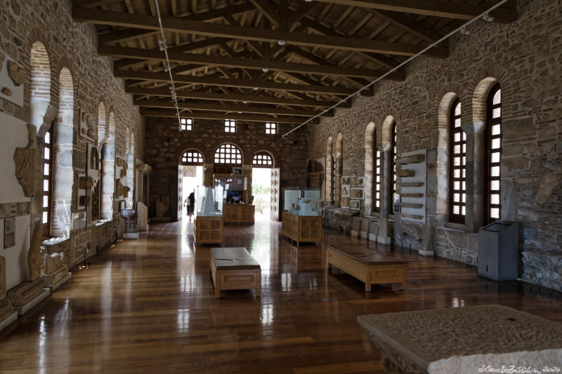 Hosios Loukas - refectory