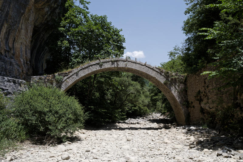 Pindos - Zagorochoria - Bridge of Lazaridis (Kontodimou), Kipoi