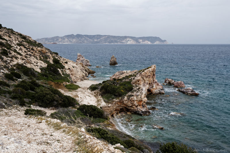 Milos - northeast - Kastanas