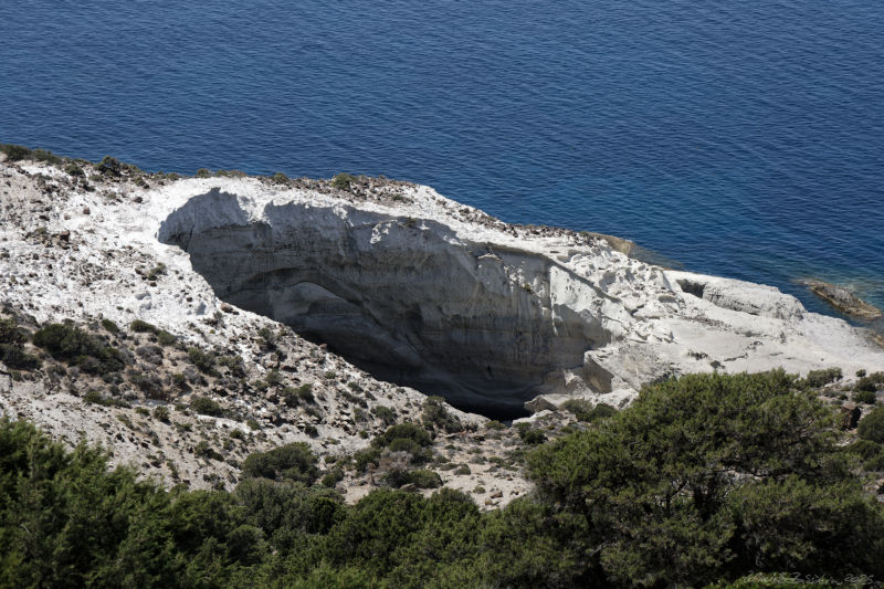 Milos - southwest - Sykia