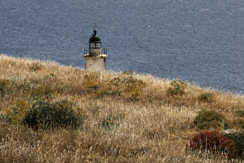 Folegandros - west - Aspropounta lighthouse
