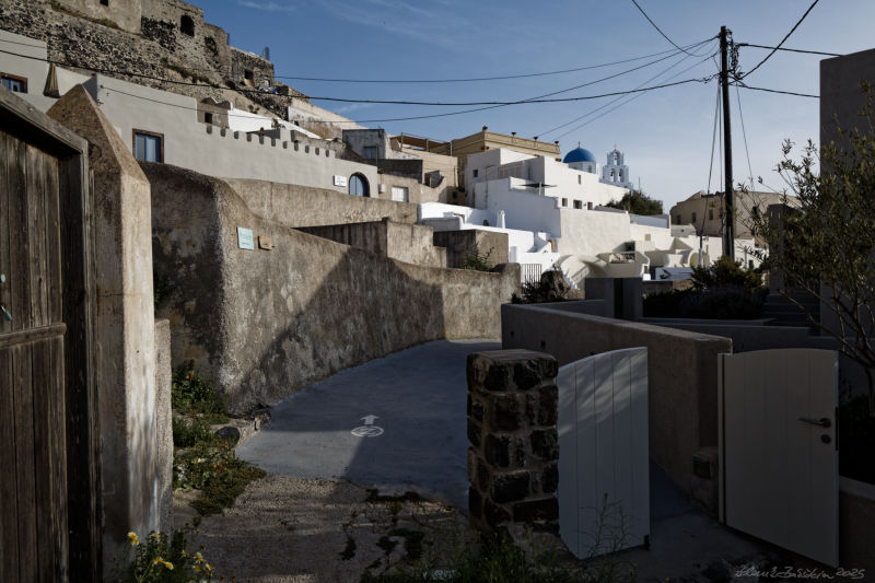 Thera (Santorini) - Pyrgos Kallistis -