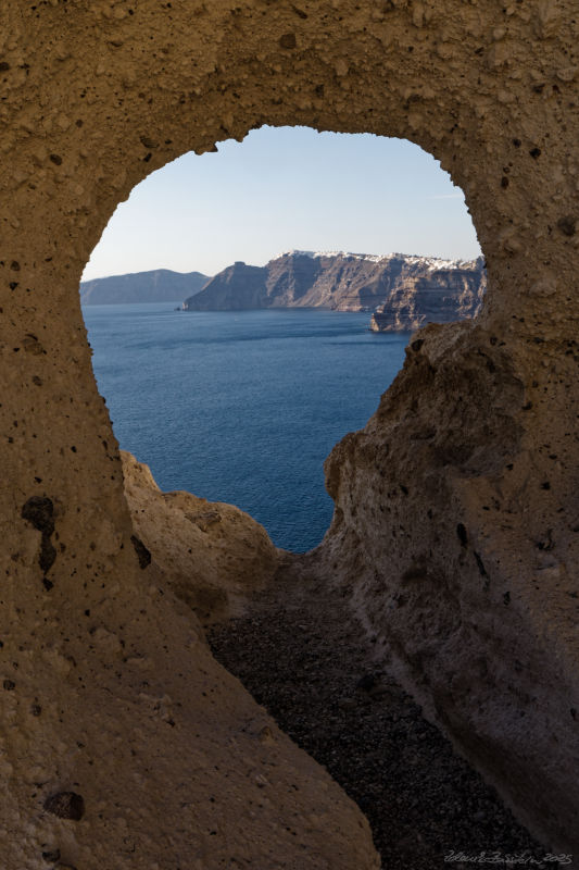 Thera (Santorini) - Akrotiri - The Heart of Santorini