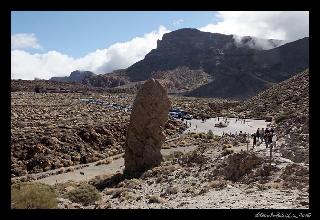 Canadas - parking at Los Roques De Garcia