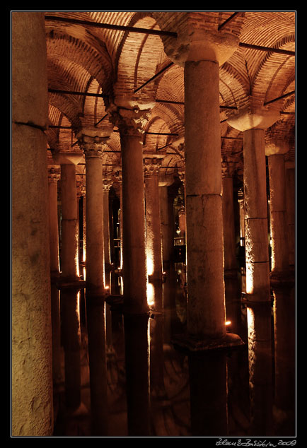 Istanbul - Yerebatan Sarnici (Basilica Cistern)